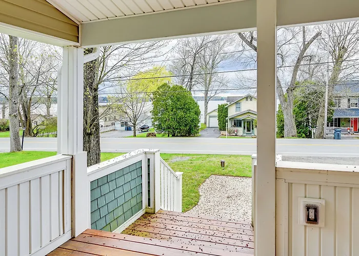 Saratoga Springs Vacation Rental W/ Lake Views!