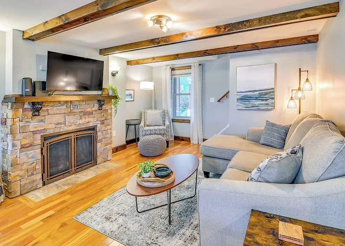 Saratoga Springs Vacation Rental W/ Lake Views!